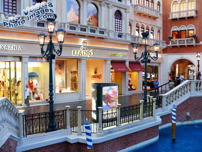 venetian_las_vegas_inside-12