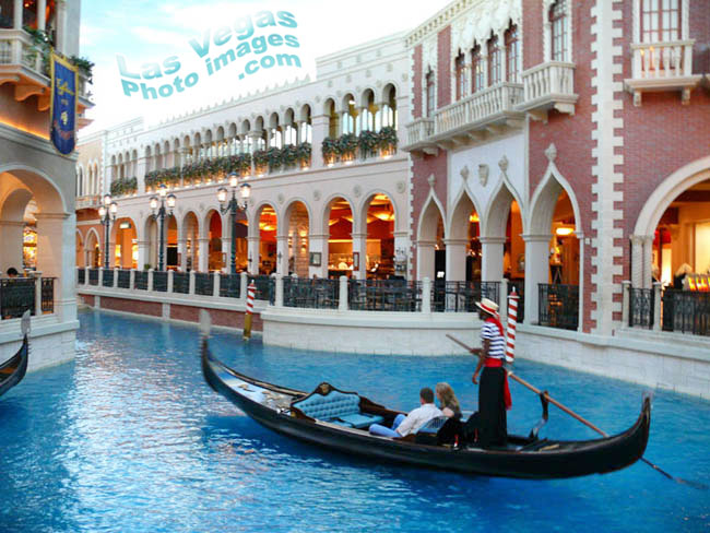 venetian_las_vegas_inside-16