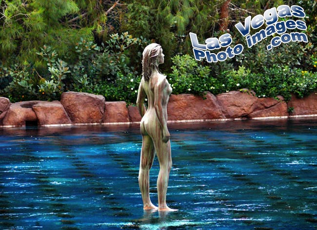 wynn_statue_las_vegas-5